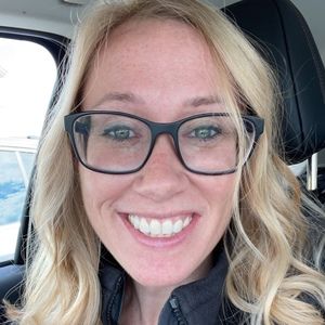 Meet your Posher, April